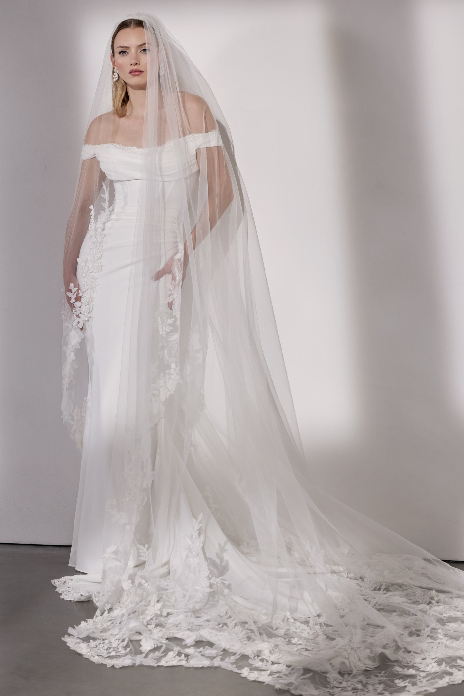 HENLEY VEIL