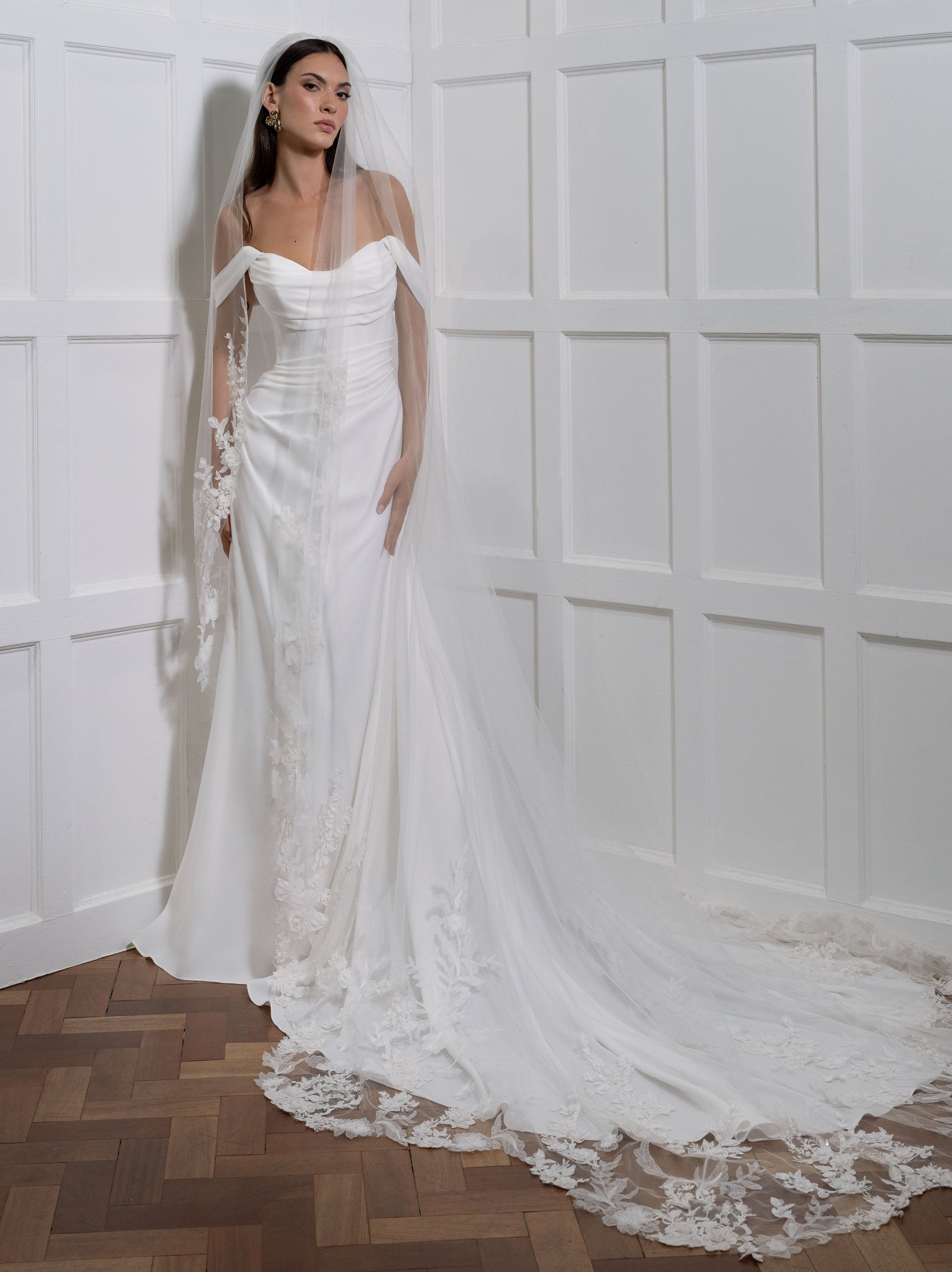 HENLEY VEIL