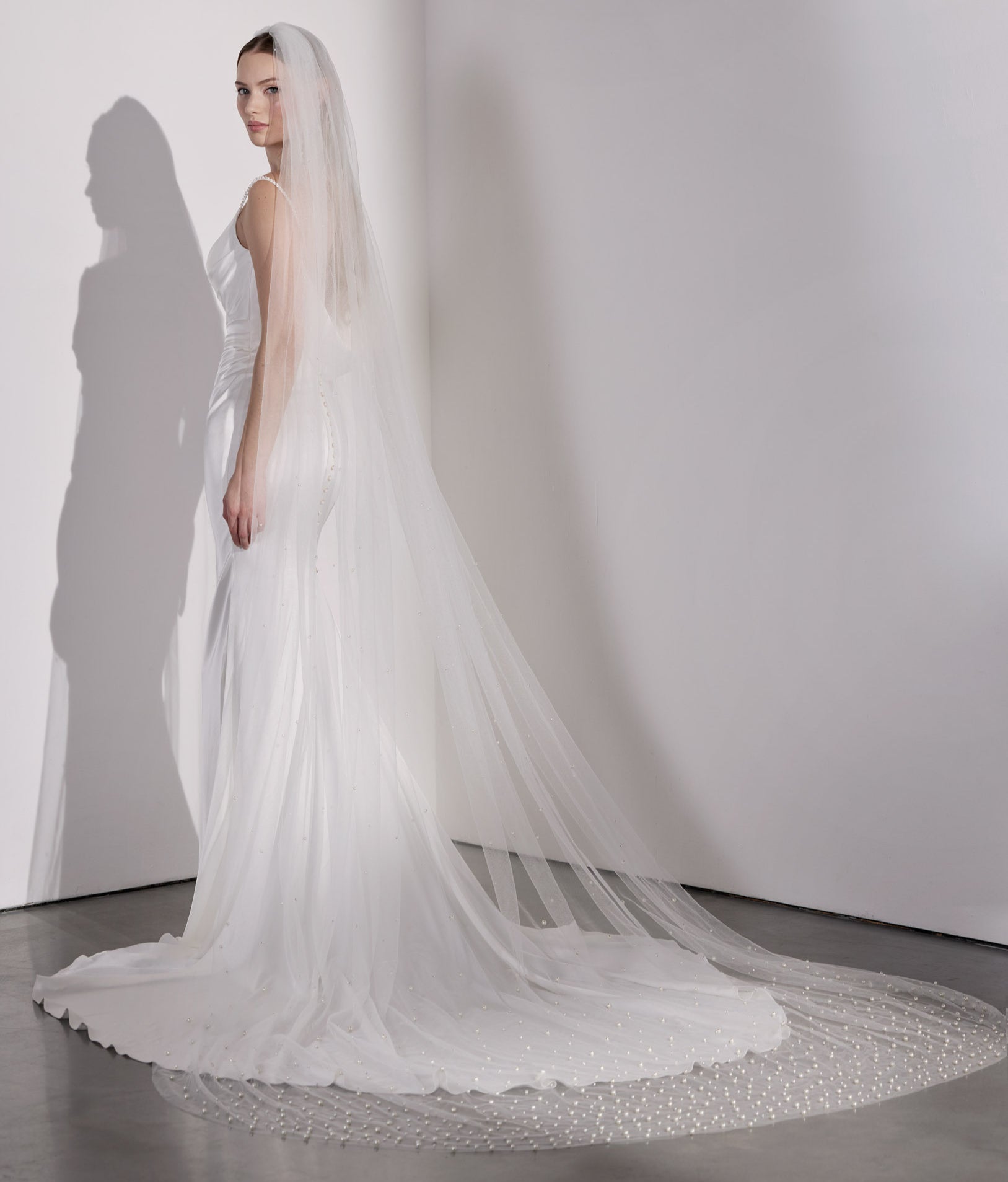 Single tier veil with pearls