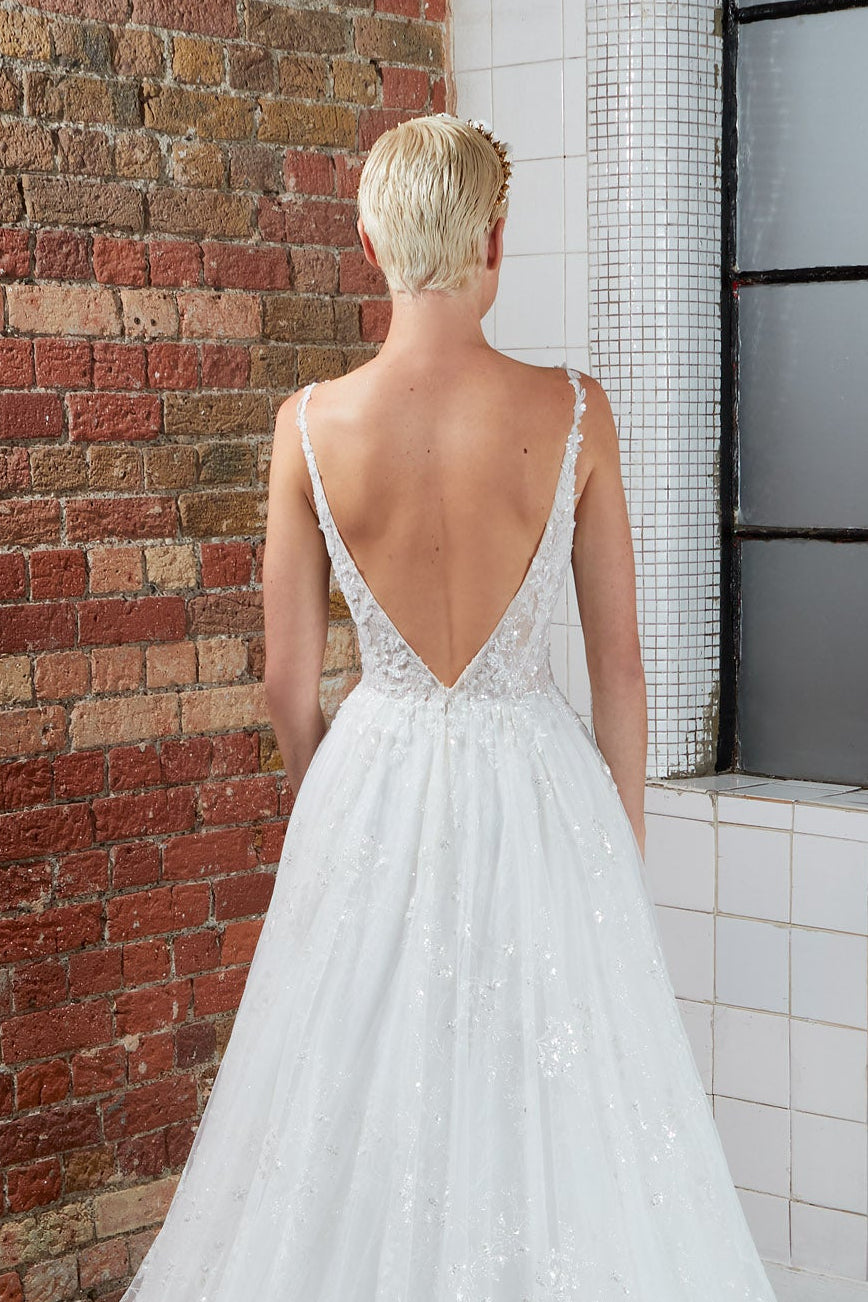 strapless open back dress Elia- Long Sleeve Open Back Lace Wedding Dres main image 1