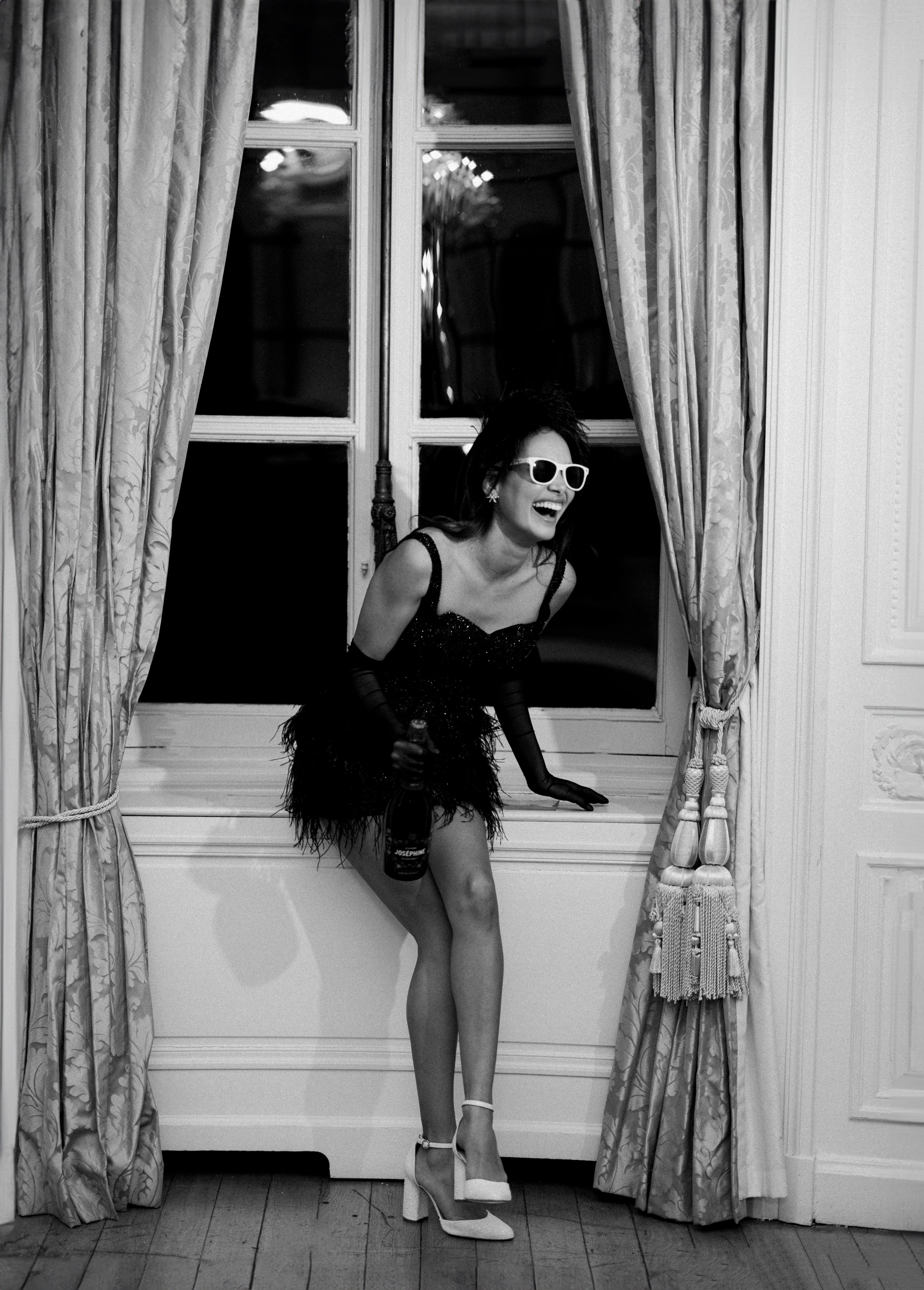 square neckline mini dress black noir with feathers and gloves