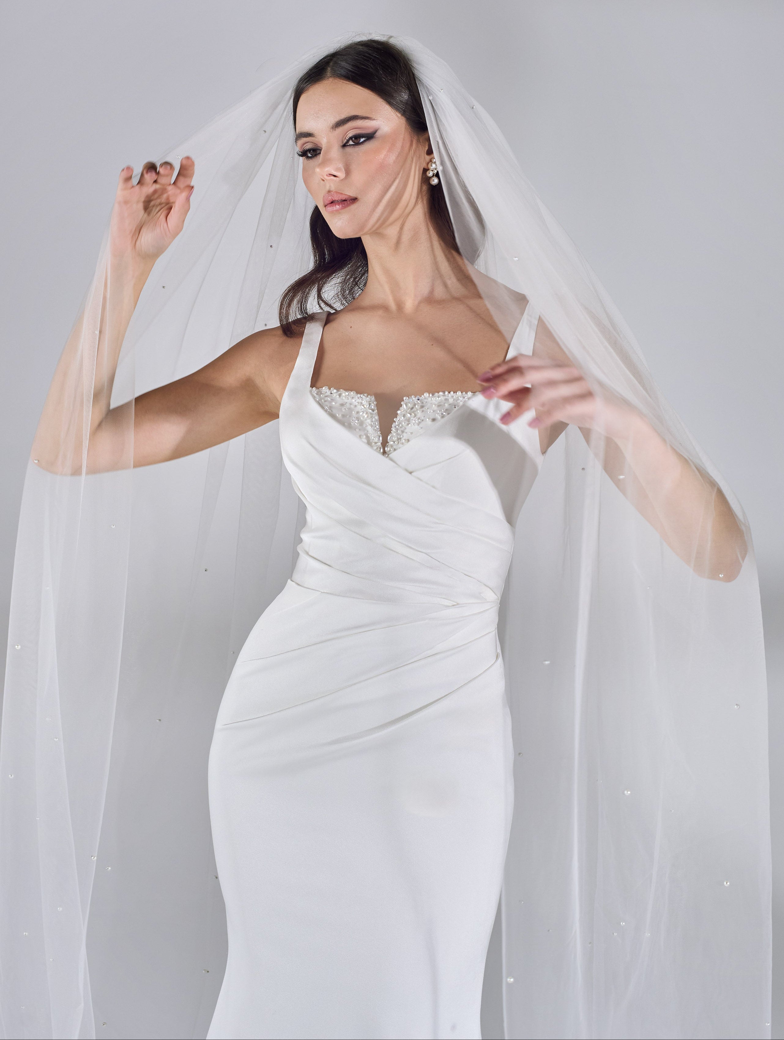 PEARL VEIL